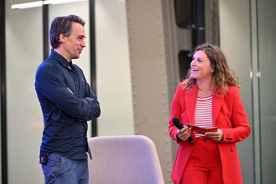 Alexander Klopping en Suze van Kleef Alexander Klöpping en Suze van Klees op het Yonder Symposium AI en de toekomst van het mbo-onderwijs