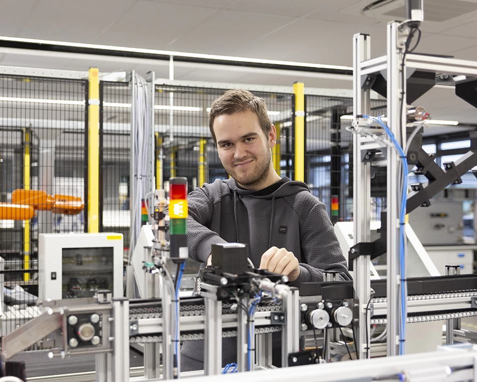 Man die een productieproces engineert